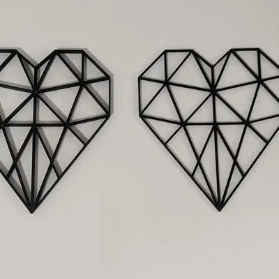 Trái Tim Low Poly Tối Giản