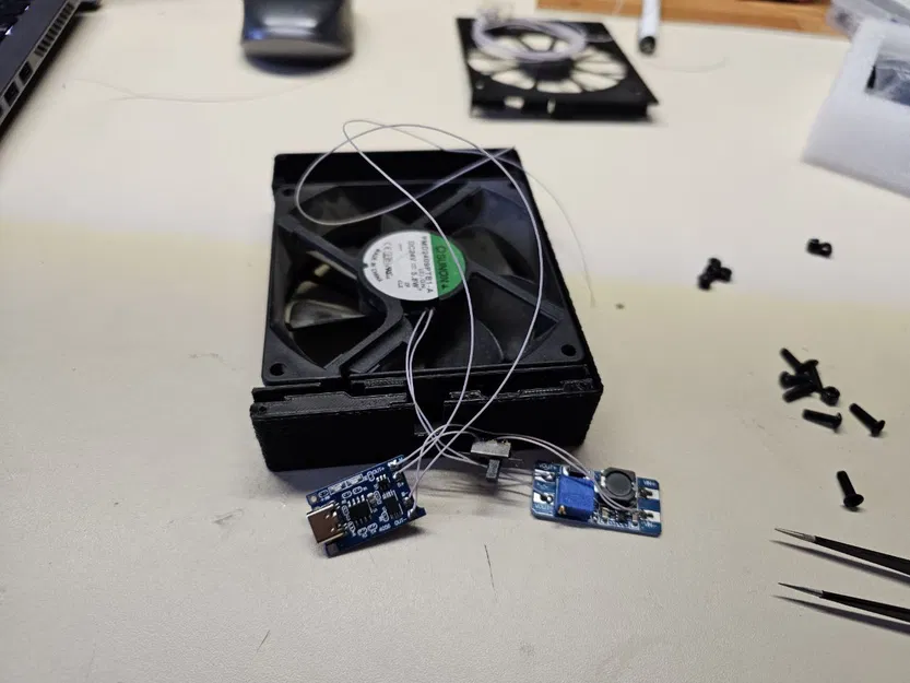 Cục tản nhiệt PC 92mm chạy pin - Image 11