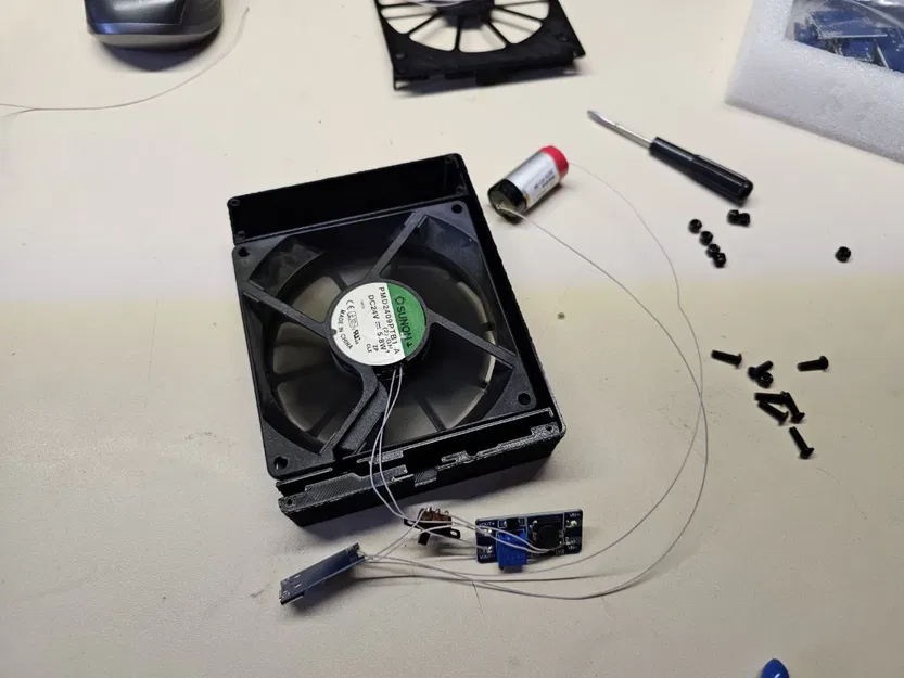 Cục tản nhiệt PC 92mm chạy pin - Image 14