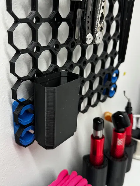 Hộp Lưới Đa Năng Multiboard 1x0.5x1.5 Vừa Vặn - Image 1