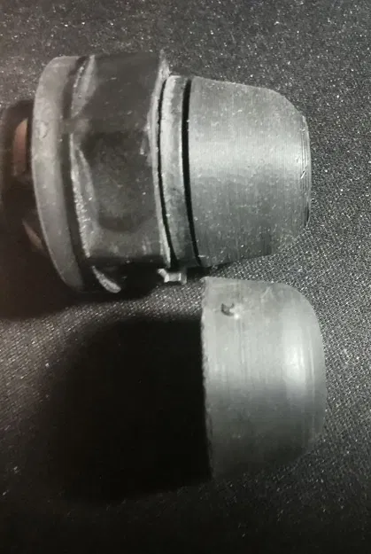 Chặn Cửa Sau Octavia 2 Combi - Mẫu In 3D Thay Thế - Image 4