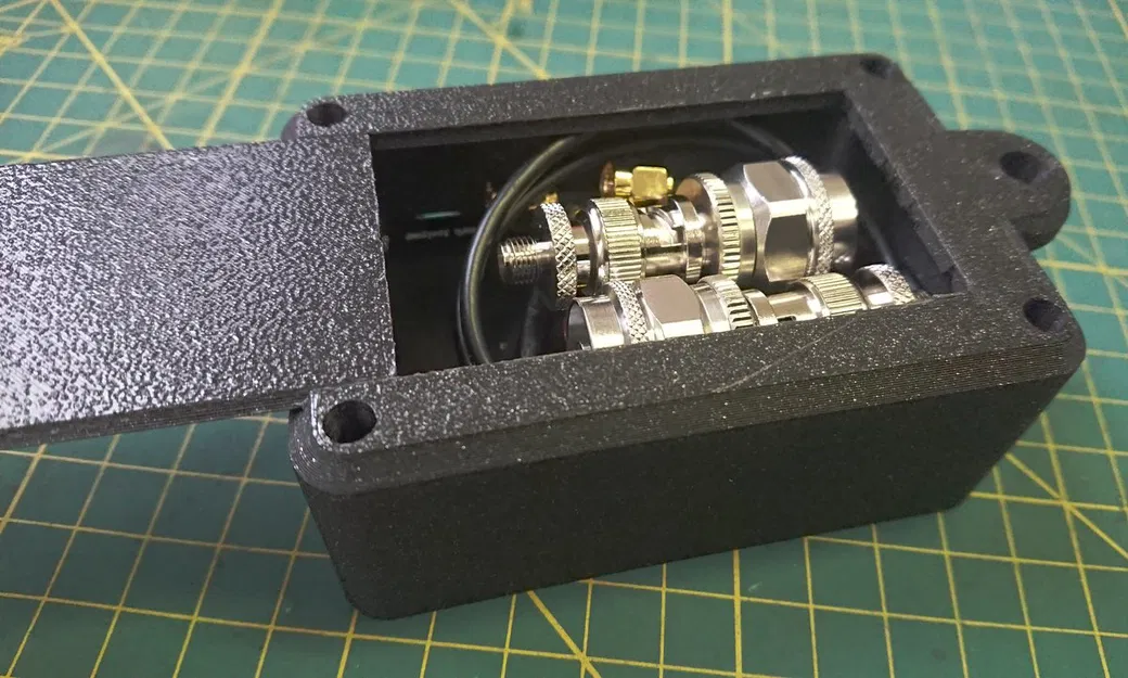 Vỏ máy Parametric cho NanoVNA - Image 5