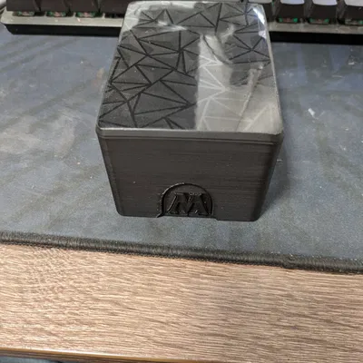 Hộp Đựng Bài Commander