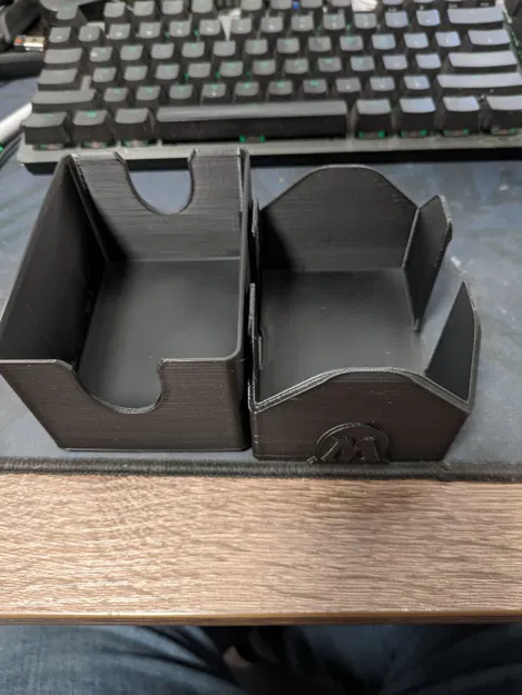 Hộp Đựng Bài Commander - Image 2