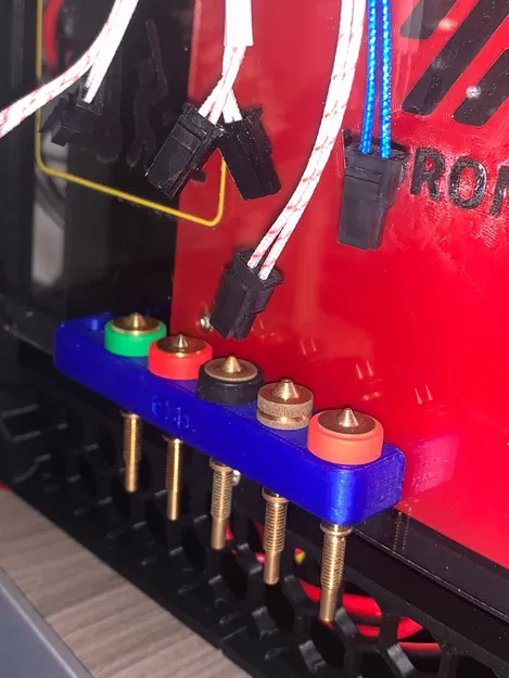 Giá đỡ nozzle Revo in dễ - Image 1