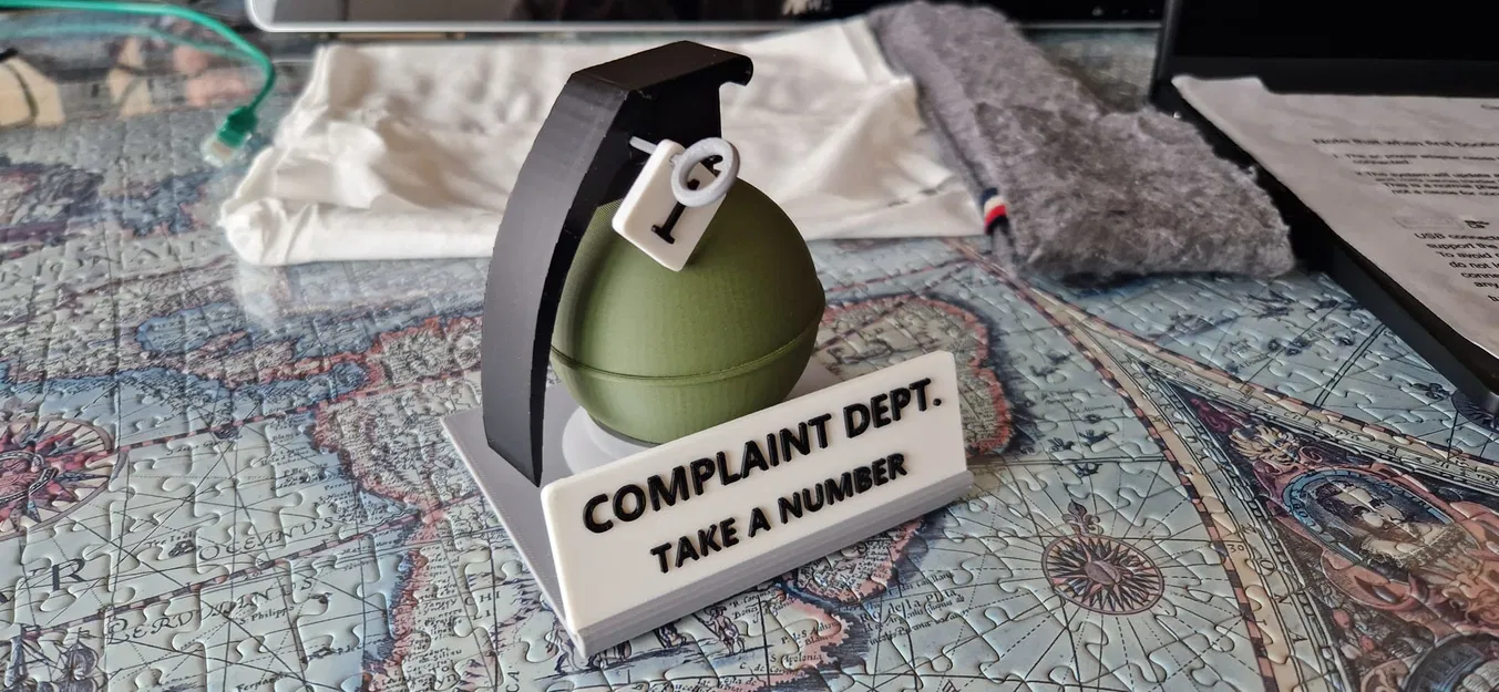 Mô hình lựu đạn ban Khiếu nại in 100% - Image 1