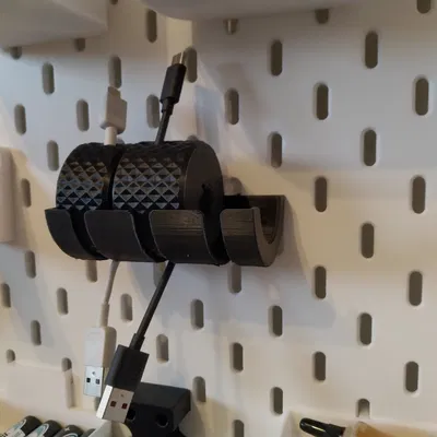 Kệ giữ cuộn cáp USB (Ikea Skadis)