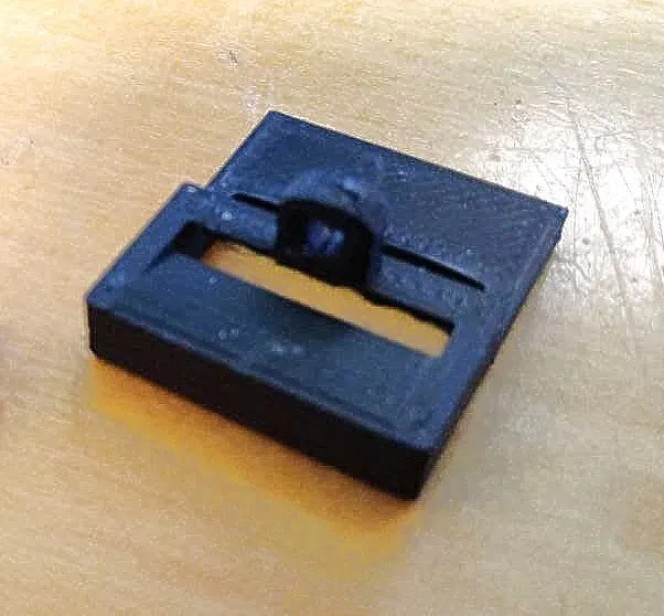 Giá đỡ nắp che bụi cho Snapmaker 2.0 - Image 1