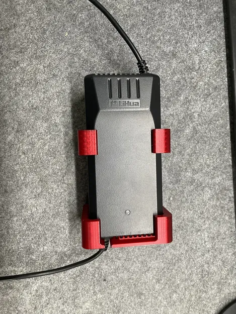 Giá Treo Tường Nguồn Lihua cho Xe Máy Điện - Image 1