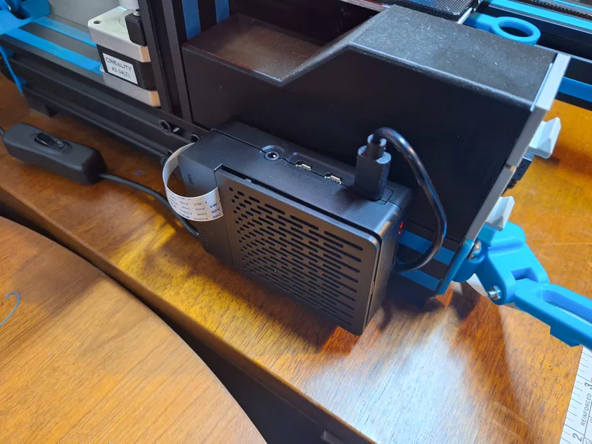 Giá đỡ Raspberry PI 4b cho rãnh V - Image 1