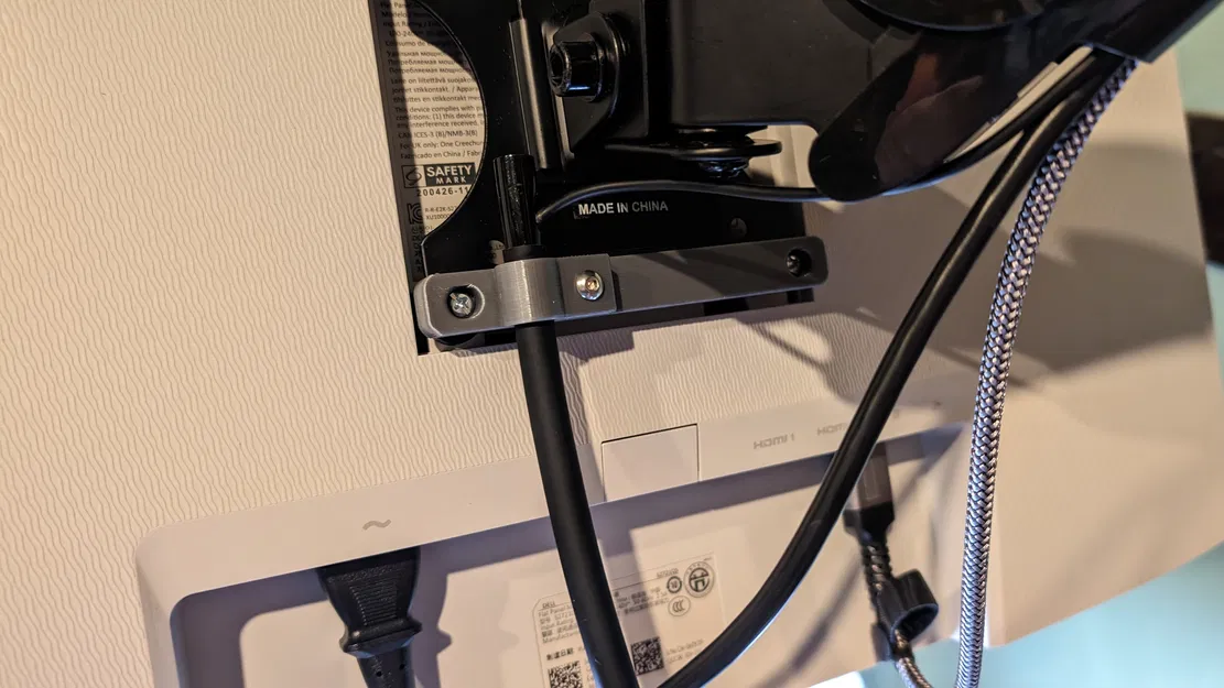 Vesa 100mm 10 mm/12 mm - Image 1