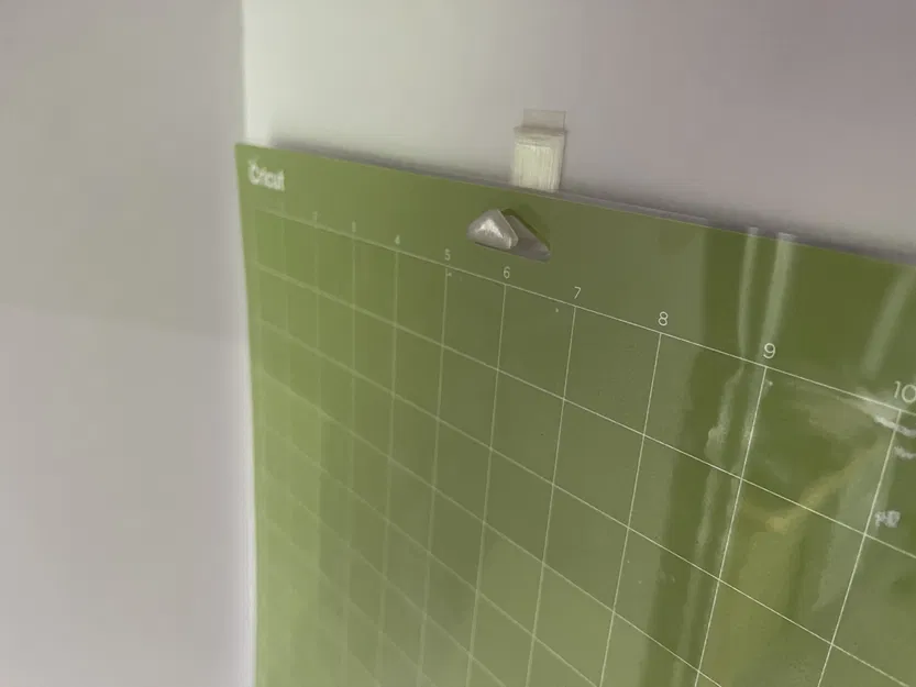 Móc Treo Tấm Grip Mat Cricut Lên Tường - Image 2