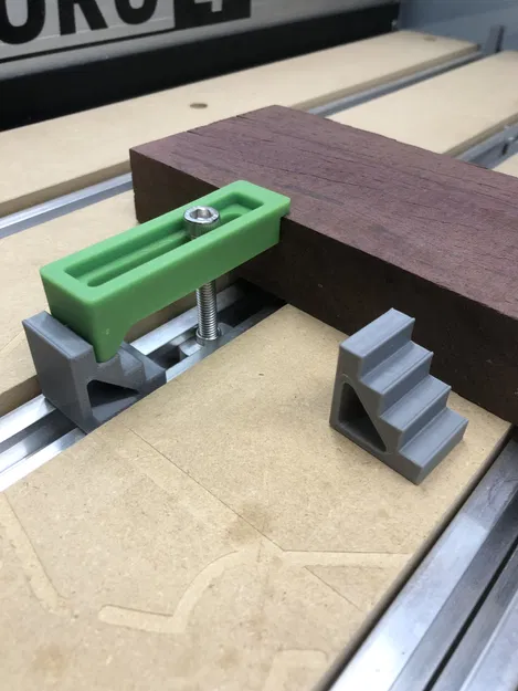 Khối Chặn Bậc "Essential Clamp" Cho Shapeoko - Image 1