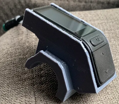 Đế Kẹp Màn Hình Xe Điện Ride1Up Roadster V2 SW102 Bằng Dây Rút - Image 1