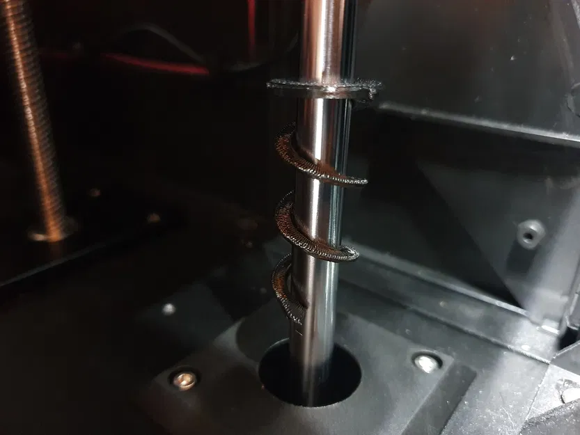 QIDI X-Max 3 Nắp che - Lỗ trục Z (lò xo) - Image 4