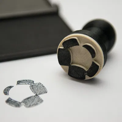 Tem có thể in cho trường học Haccks Labitated