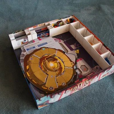 Một đội trưởng Starship Captains chèn