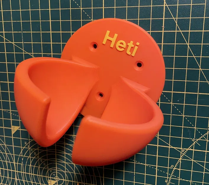 Giá đỡ gắn tường Chuckit (Lớn) - Image 3