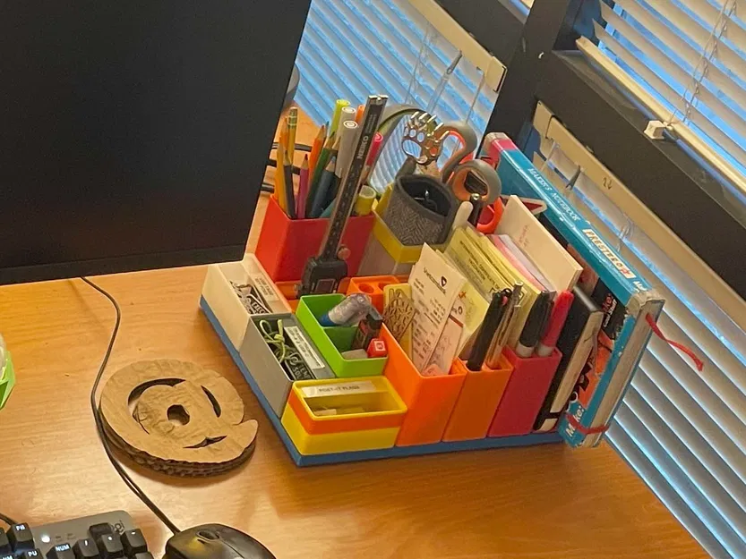 Giá Đỡ Sổ Moleskine Gridfinity 5x1 - Image 1