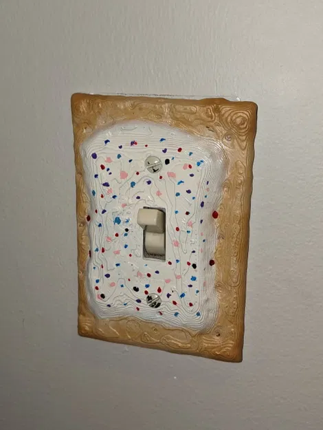 Ốp Công Tắc Đèn Hình Pop Tart - Image 1