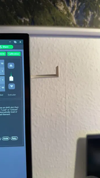 Móc Tai Nghe Đơn Giản Phía Sau Màn Hình - Image 1