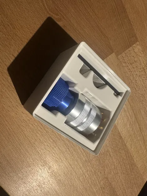 Giá Đỡ Pha Lê Đa Năng 3x3 Ling Hui Gridfinity Số 3400 - Image 1