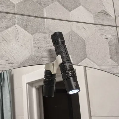 Chân đế giữ đèn pin soi gương