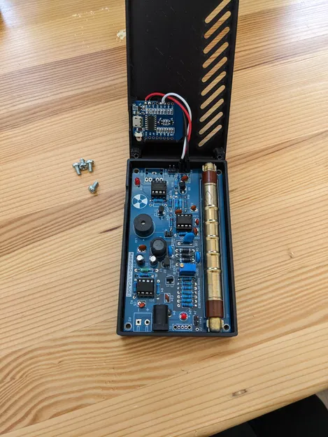 Vỏ Hộp Cho Module Máy Đếm Geiger - Image 3