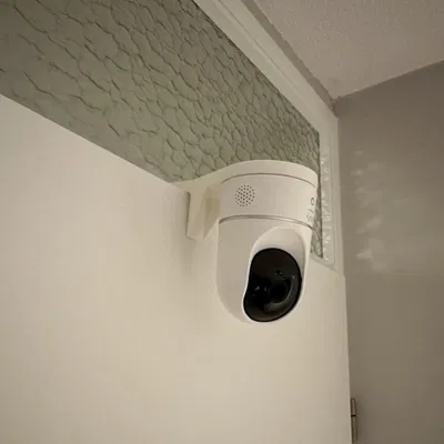 Giá Gắn Camera Eufy 2K Indoor Cho Cửa