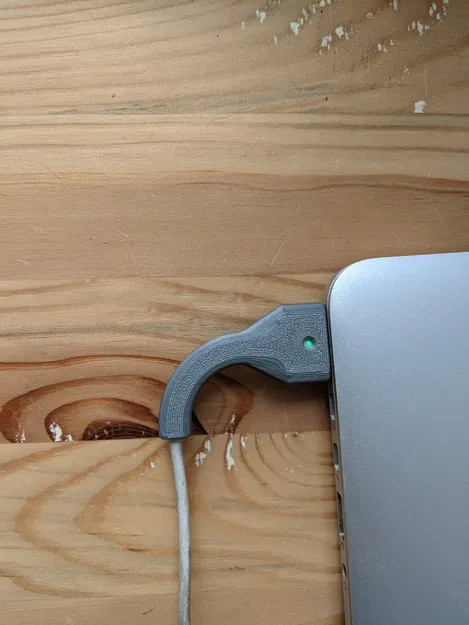 Ốp Bọc Cáp Magsafe Macbook - Image 1