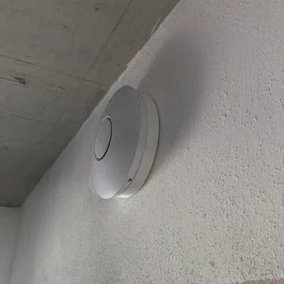 Giá đỡ ổ cắm mạng Unifi AP RJ45