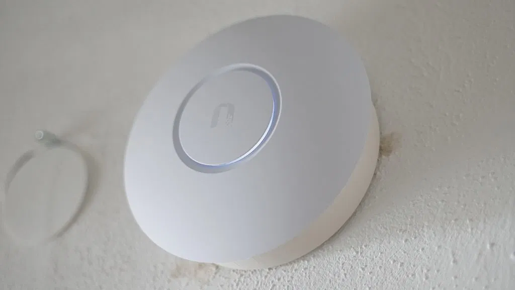 Giá đỡ ổ cắm Unifi AP Lite RJ45 - Image 1