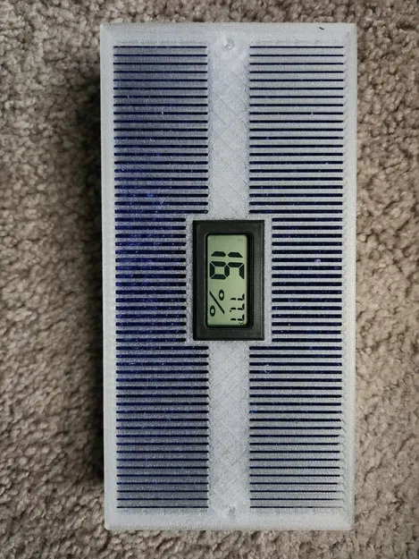 Hộp Hạt Silica Gel - Có Máy Đo Độ Ẩm - Image 1