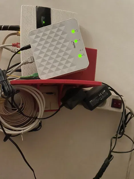 Giá đỡ router dùng hộp điện thoại làm điểm neo - Image 1