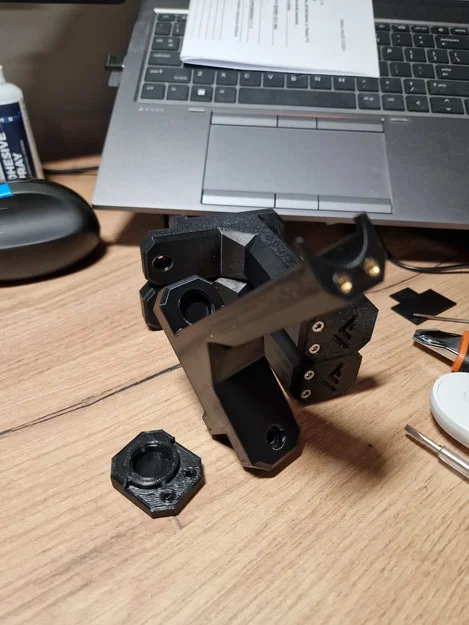 Giá đỡ cuộn dây tóc bên trong VZBOT VZ235 AWD - Image 1