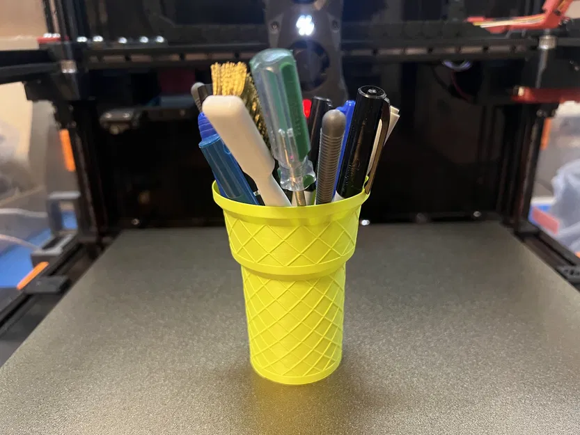 Nón Kem Chế Độ Lọ Hoa - Image 1