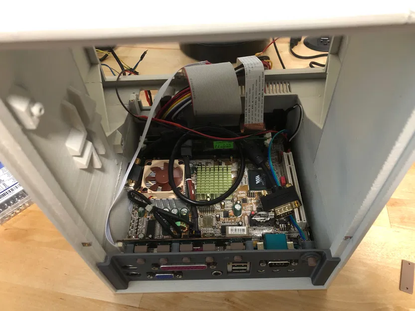 Khay Bo Mạch VIA epia-800 ITX - Image 3