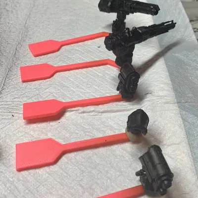 Que Cầm Airbrush Để Sơn Mô Hình