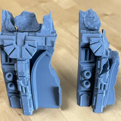 Chụp Bịt Đầu Tàu Không Gian Kiểu Gothic Bị Hỏng