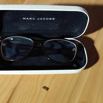 Nút chặn mở thay thế cho kính Marc Jacobs - 0.2g