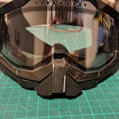 Chụp Mũi Kính Strata 2 MX