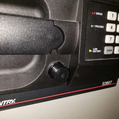 Nắp Khóa Ống Đẩy Sentry Safe 14mm