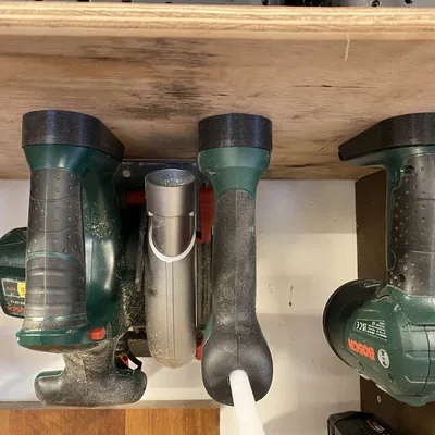 Giá treo tường Bosch 18v all alliance