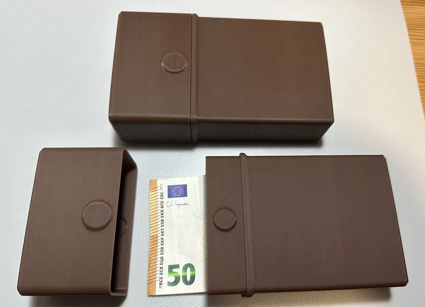 Hộp đựng tiền 50€x200 - Image 1