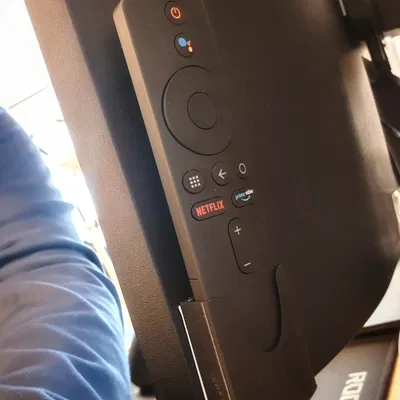 Kệ giữ remote Xiaomi Mi Box 4K