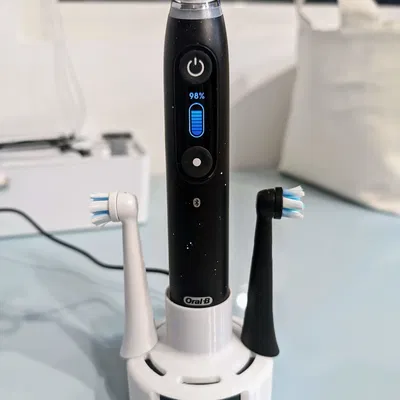 Đế cắm bàn chải đánh răng Oral-B iO 10