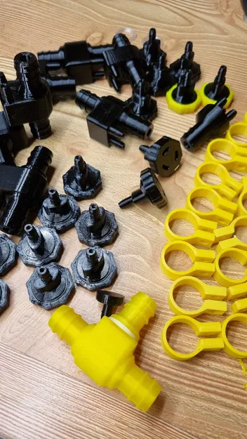 Bộ nhỏ giọt tưới cây điều chỉnh được - Image 1