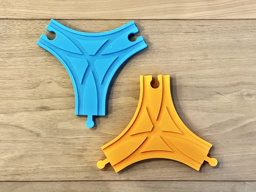 Ngã Ba Đường Ray Tàu 3 Chiều - Brio - Image 1