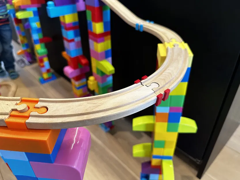 Brio Wooden Train Track Supportless Bridge Span - Cầu Gỗ Xe Lửa Không Cần Trụ - Image 1