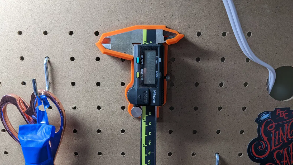 Giá Kẹp Thước Kẹp Cho Bảng Pegboard - Image 1